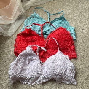 AERIE SIZE MEDIUM BRALETTE SET IN CUTE COLORS
